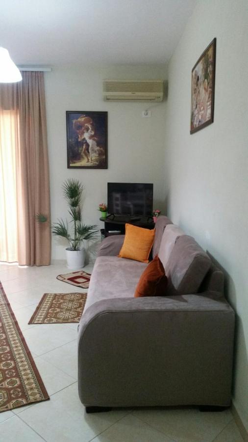 Christos Apartments Sarandë Esterno foto